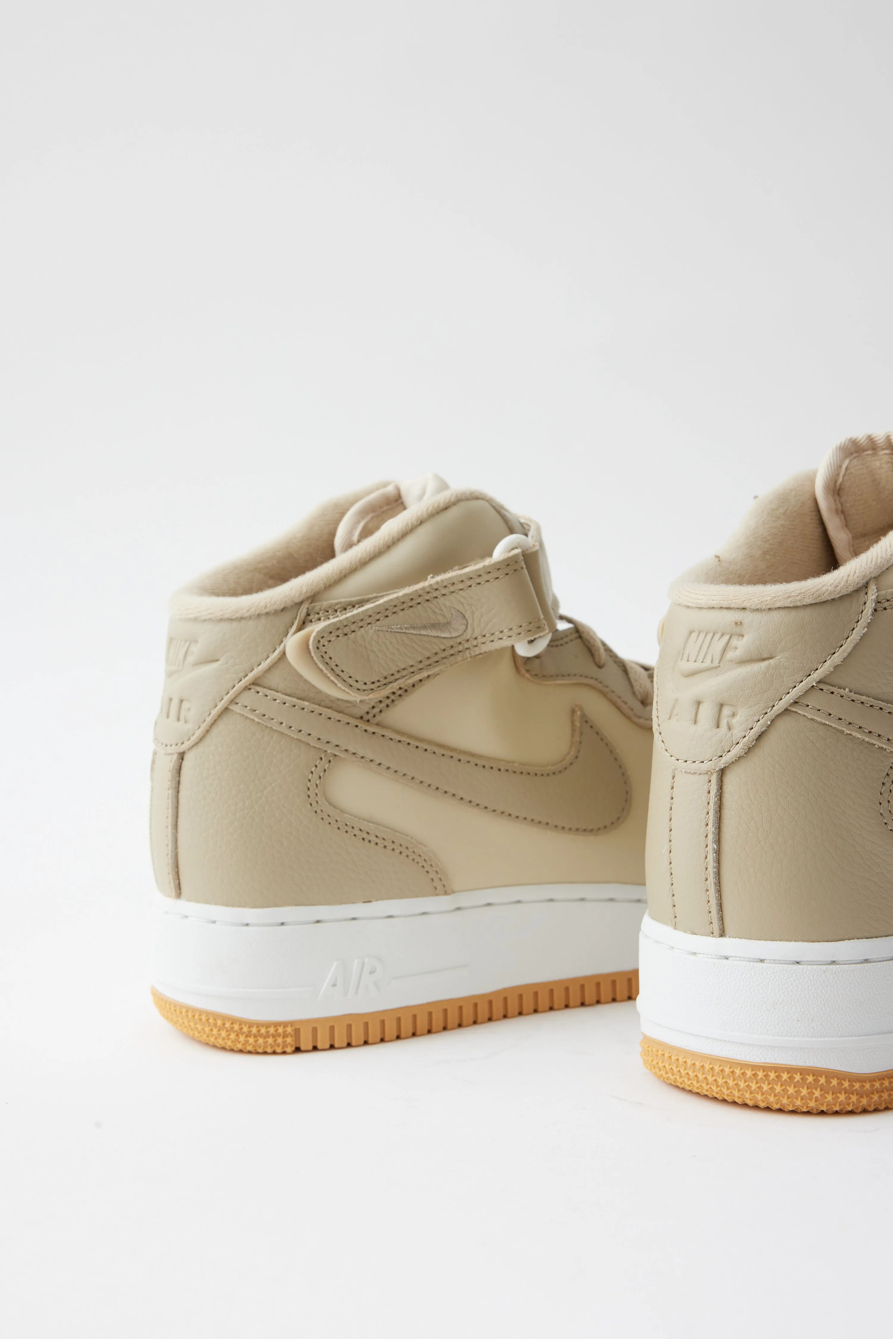Air Force Mid '07 LX Sneakers