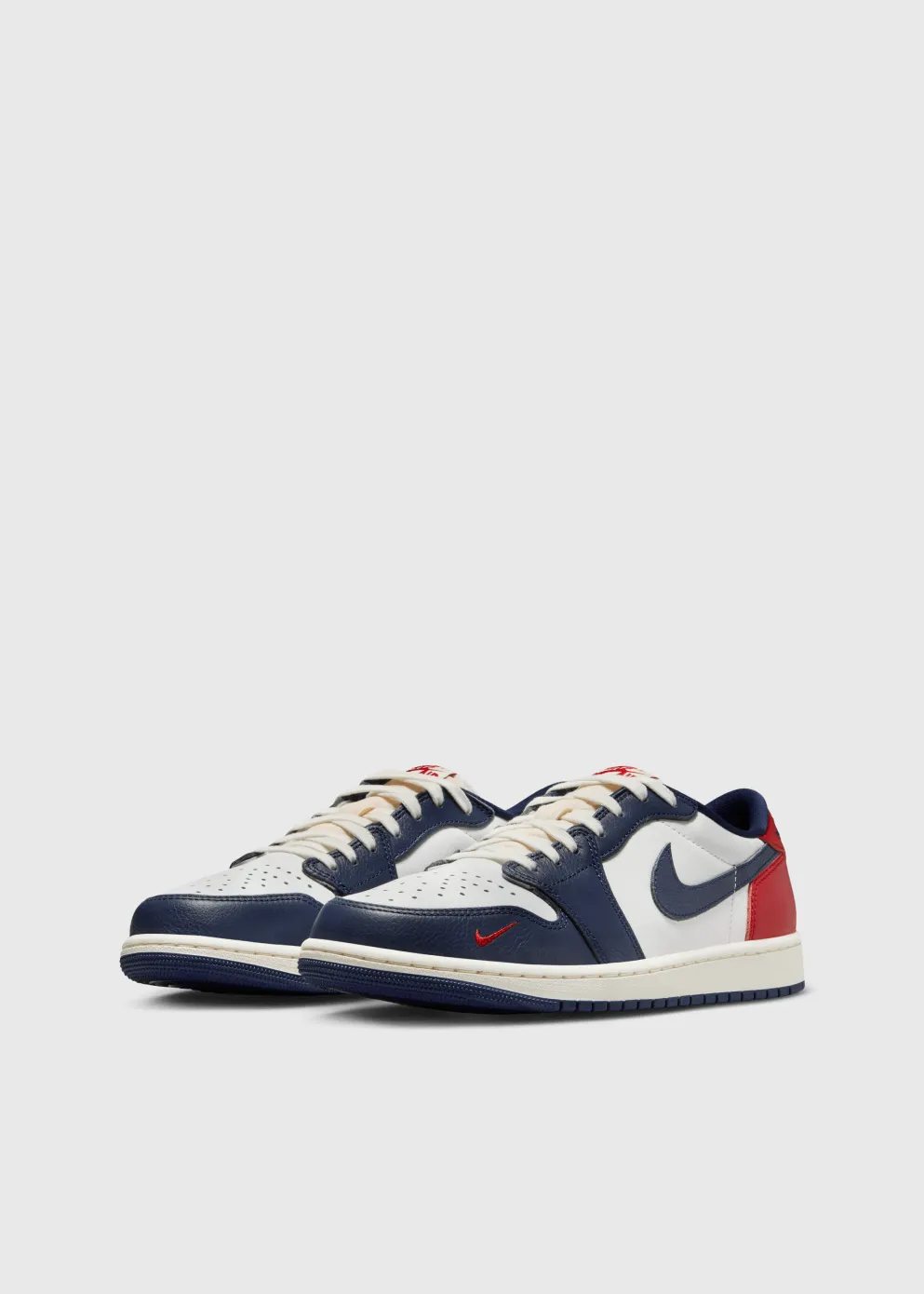 Air Jordan 1 Retro Low OG 'Howard University' Sneakers