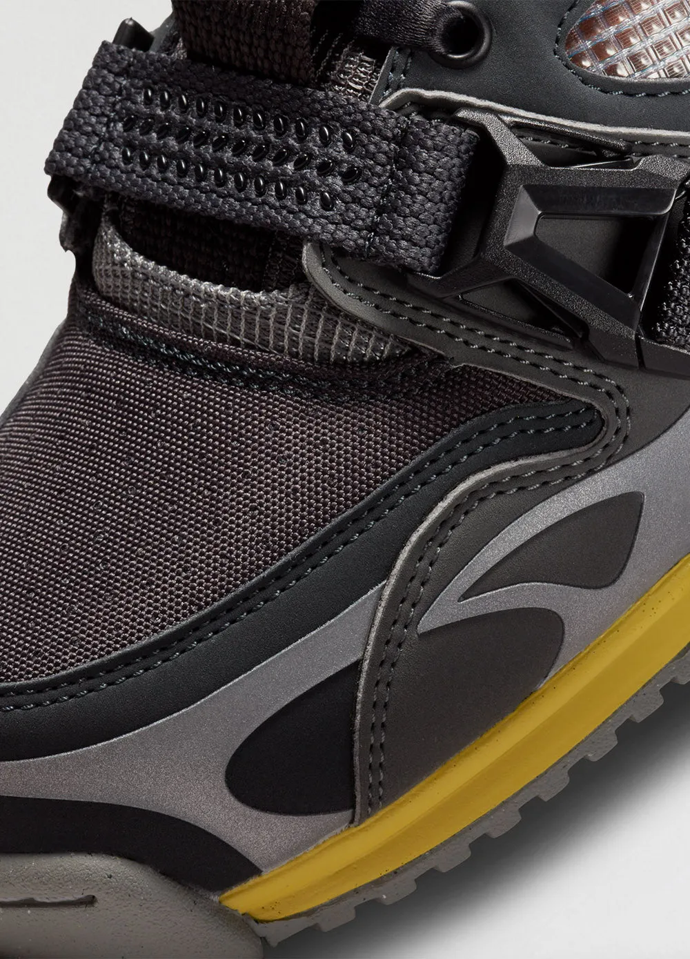 Air Trainer 1 'Dark Smoke' Sneaker