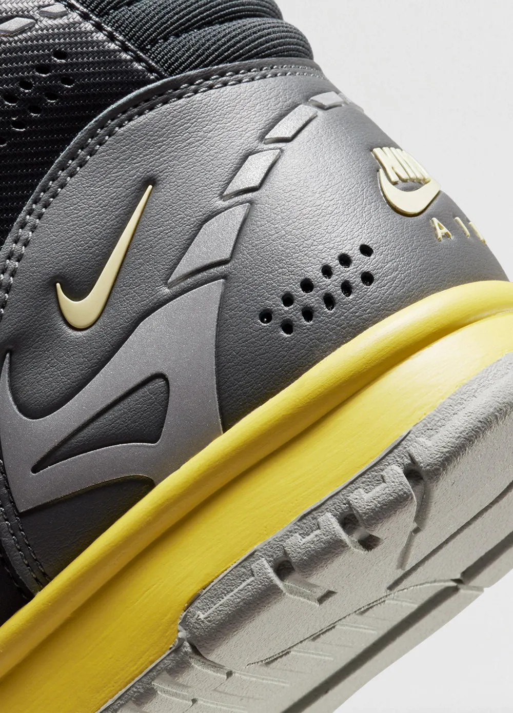 Air Trainer 1 'Dark Smoke' Sneaker