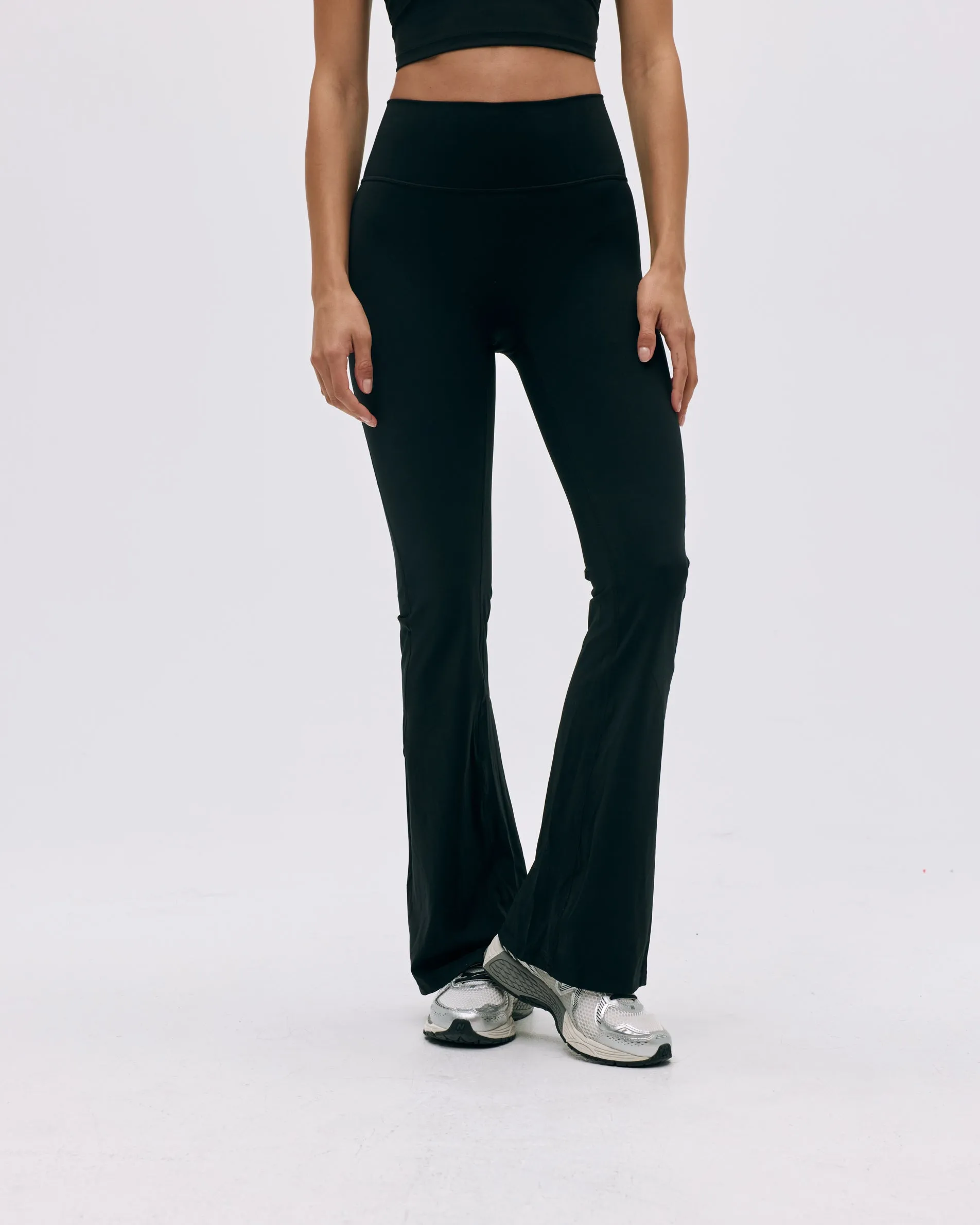 Flared Yoga Pant - Black