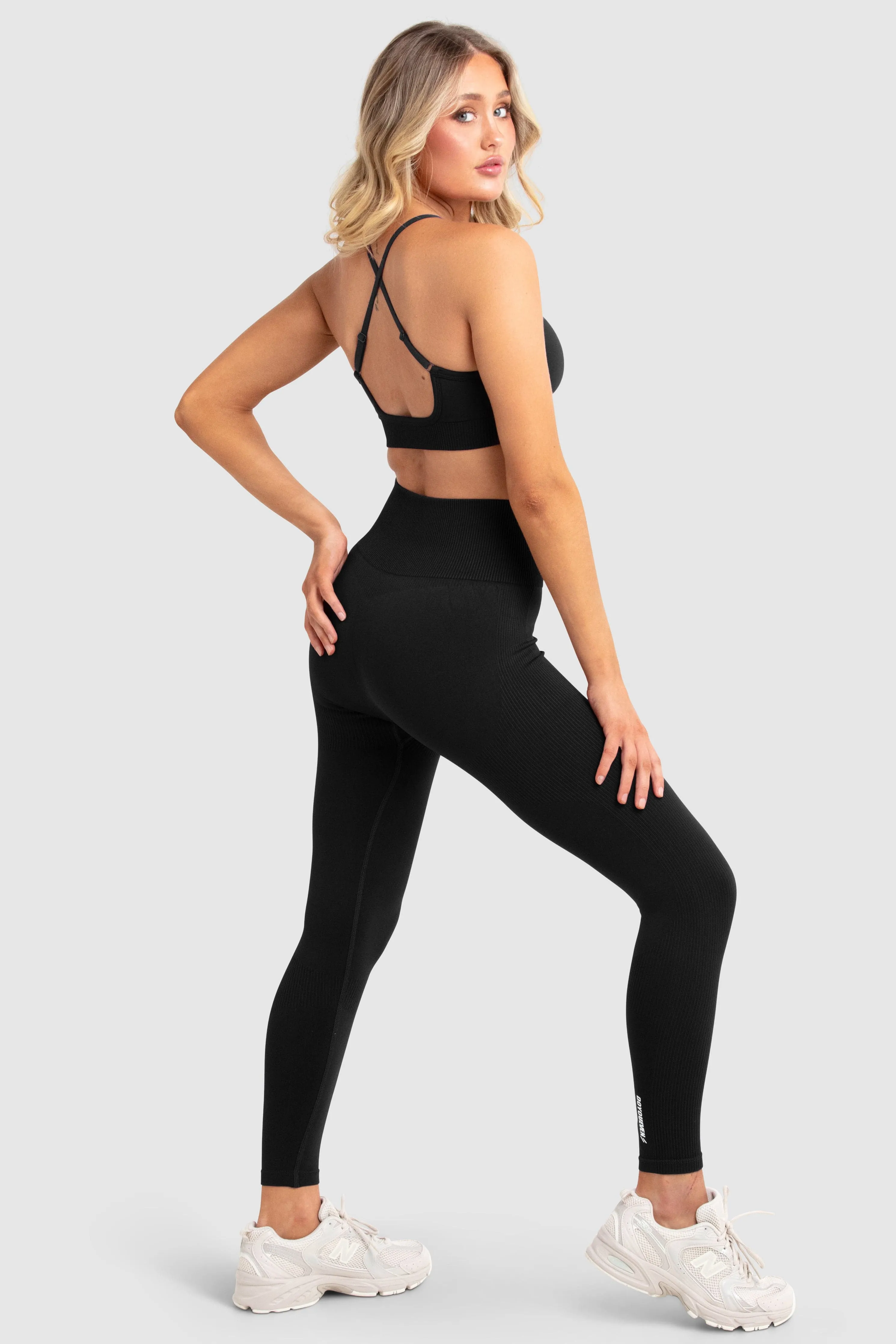 Impact Seamless Crop - Jet Black