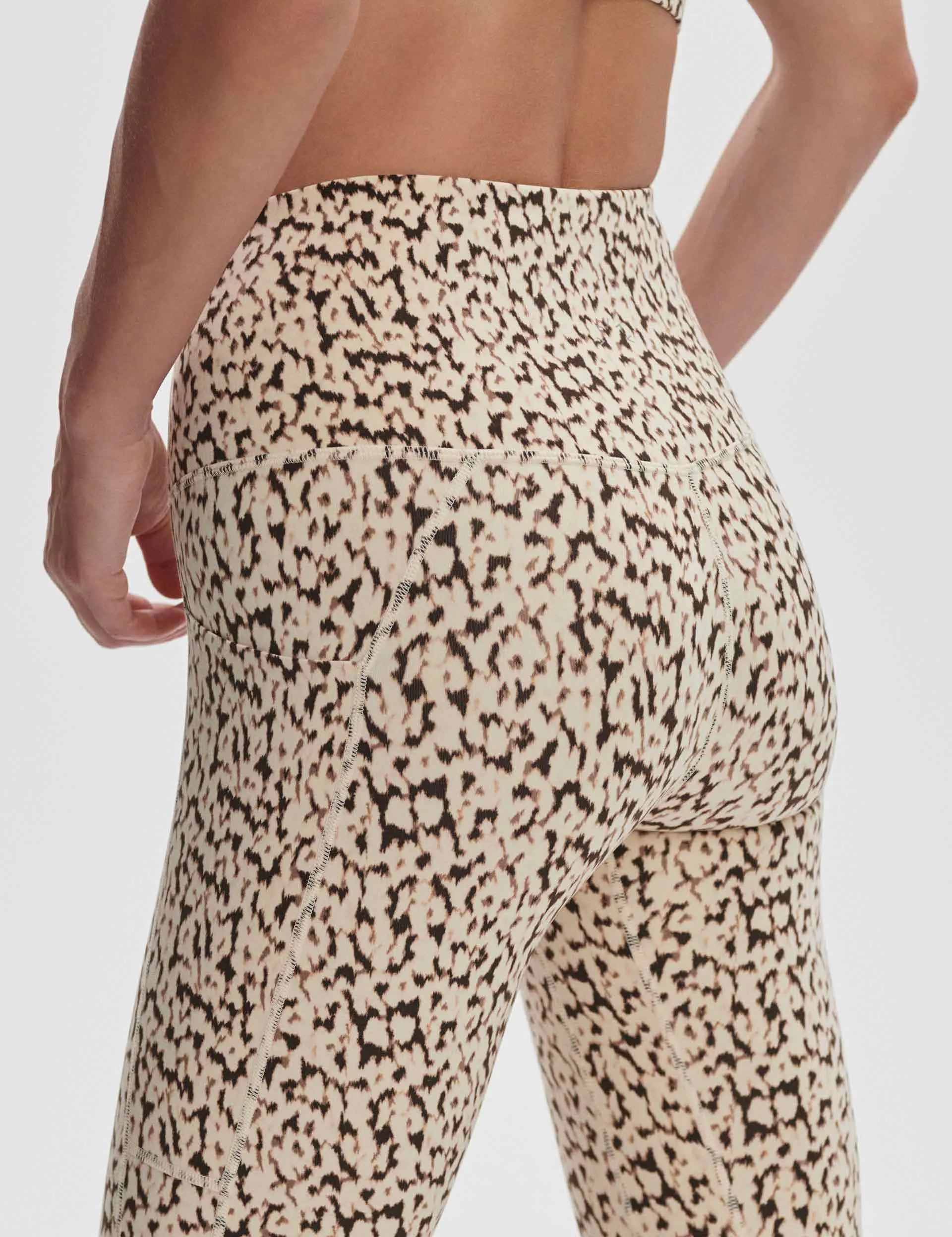 Move Pocket High Legging 25" - Almond Abstract Leopard